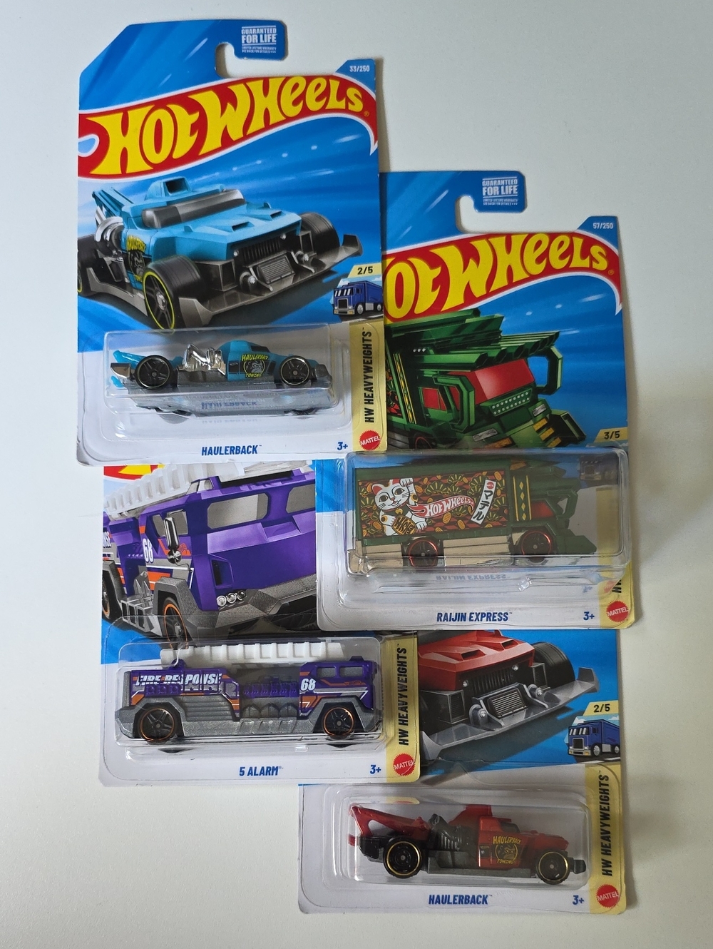 Hot Wheels HW Heavyweights - Haulerback, 5 Alarm, Raijin Express